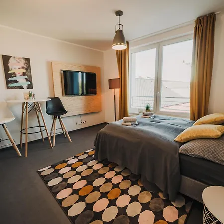 Citybeat Apartments, 400m From The Square شقة