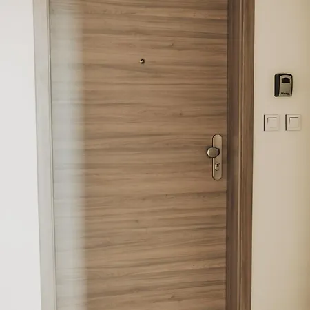 Citybeat Apartments, 400m From The Square Apartment