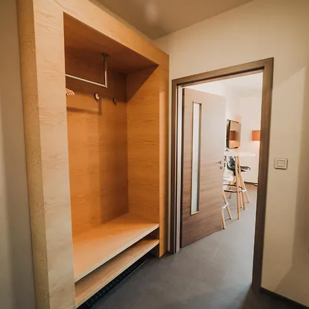 Citybeat Apartments, 400m From The Square Apartment *