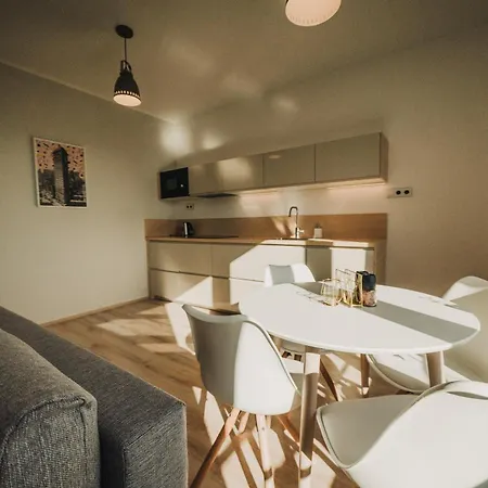 Apartment Citybeat Apartments, 400m From The Square Plzen