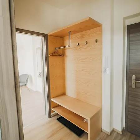 Citybeat Apartments, 400m From The Square Pilzno