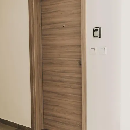 Citybeat Apartments, 400m From The Square Apartment