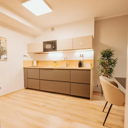 Citybeat Apartments, 400m From The Square Pilzno