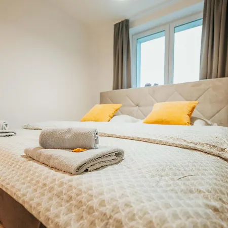 Citybeat Apartments, 400m From The Square Pilzno