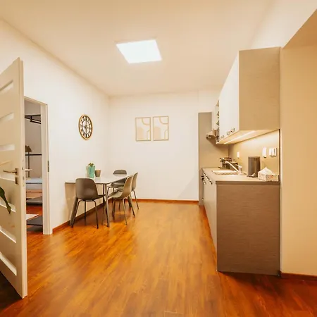 Citybeat Apartments, 400m From The Square Apartament Pilzno