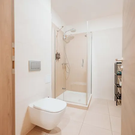 Citybeat Apartments, 400m From The Square Lägenhet *