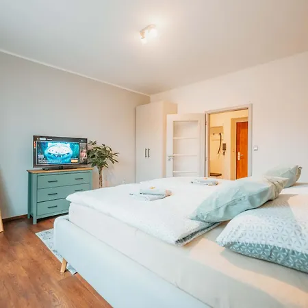 Citybeat Apartments, 400m From The Square