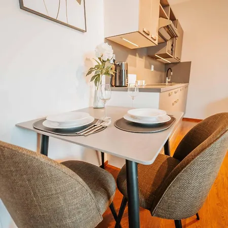 Lägenhet Citybeat Apartments, 400m From The Square