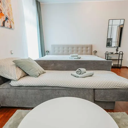 Citybeat Apartments, 400m From The Square * Pilzno
