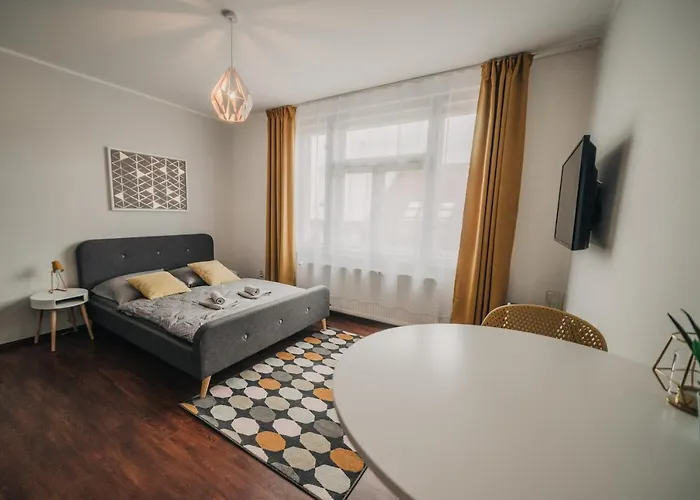 Citybeat Apartments, 400m From The Square Апартаменты Пльзень