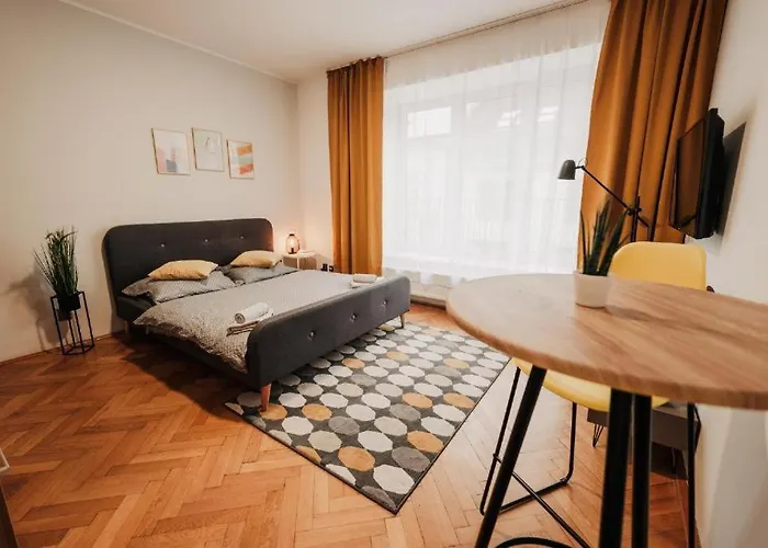 Citybeat Apartments, 400m From The Square Пльзень