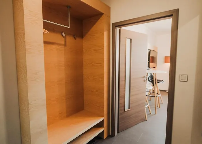 Citybeat Apartments, 400m From The Square Апартаменты *