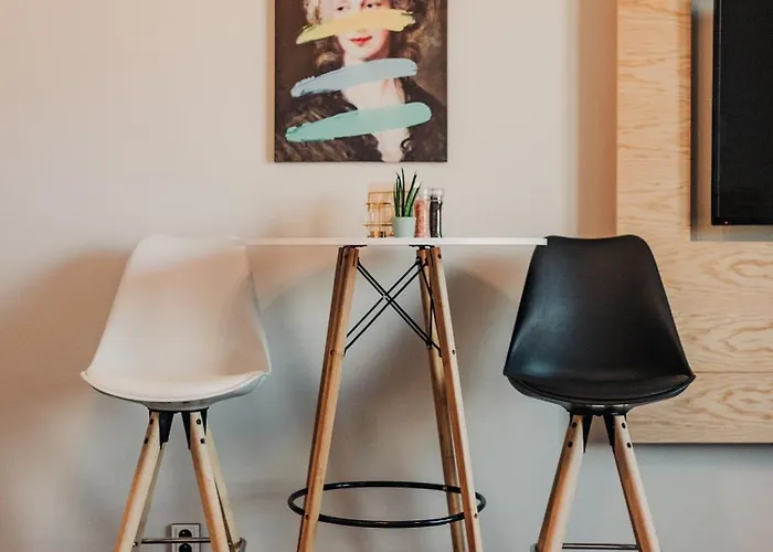 Citybeat Apartments, 400m From The Square Апартаменты Пльзень