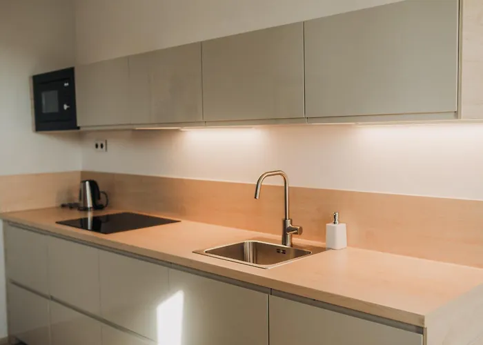 Апартаменты Citybeat Apartments, 400m From The Square *