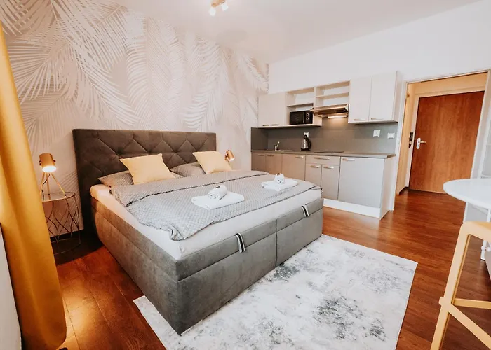 Citybeat Apartments, 400m From The Square Пльзень