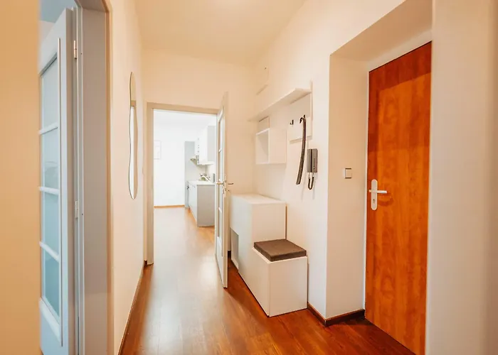 Citybeat Apartments, 400m From The Square * Пльзень
