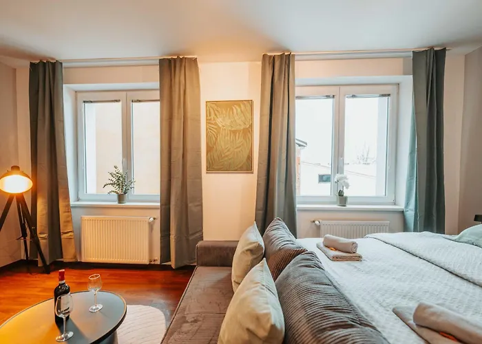 Citybeat Apartments, 400m From The Square Пльзень
