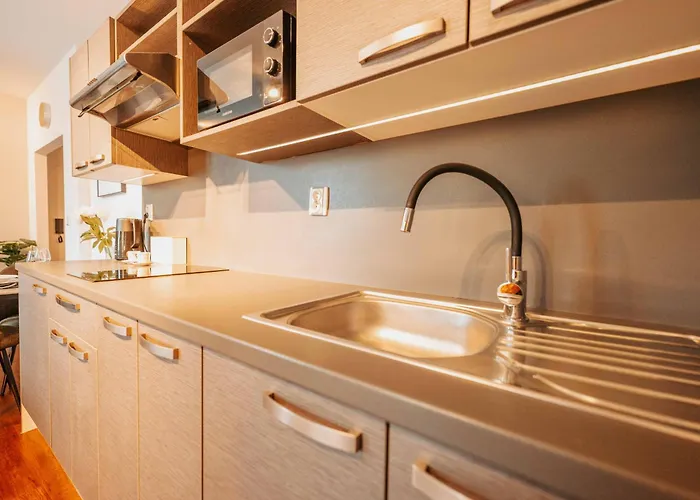 Апартаменты Citybeat Apartments, 400m From The Square